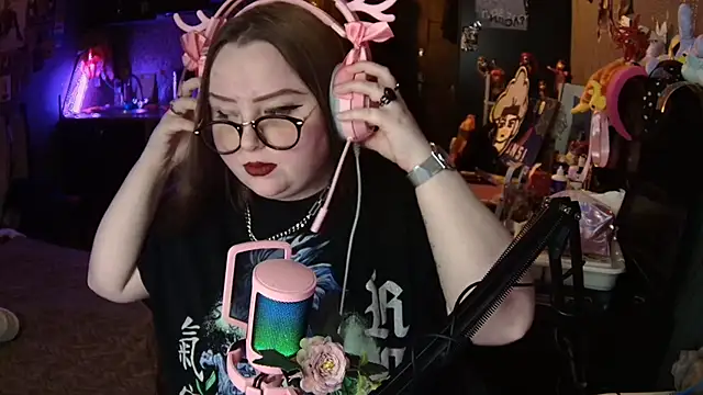 EMMA  CONNOR online show from 03-28-26, 09:47