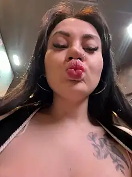 Snapshot of Wet__Bunny chatting on 03-01-25, 06:35 Wet Bunny online show from 03-01-25, 06:35