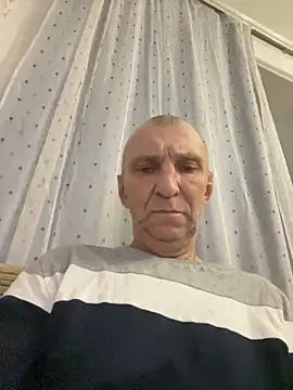 Snapshot of SHARP299 chatting on 09-18-25, 05:26 SHARP299 online show from 09-18-25, 05:26