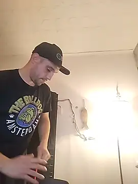 Codymc89 online show from 10-25-25, 01:46