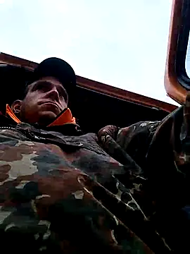 Codymc89 online show from 10-27-25, 08:18