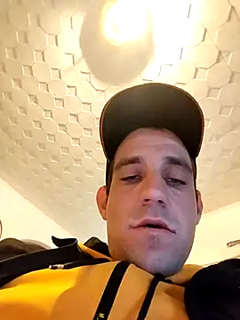 Codymc89 online show from 12-19-25, 02:24