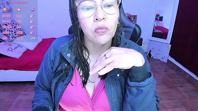 Snapshot of esmeralda_milf chatting on 07-02-26, 08:26 esmeralda milf online show from 07-02-26, 08:26