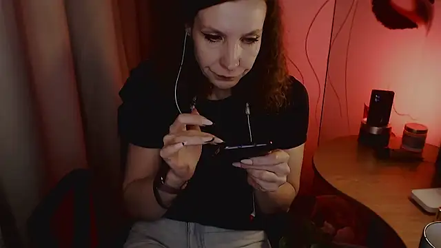 Snapshot of JohansonKatie chatting on 01-30-25, 07:18 JohansonKatie online show from 01-30-25, 07:18