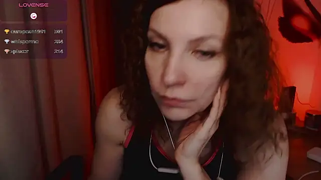 Snapshot of JohansonKatie chatting on 02-03-25, 11:36 JohansonKatie online show from 02-03-25, 11:36