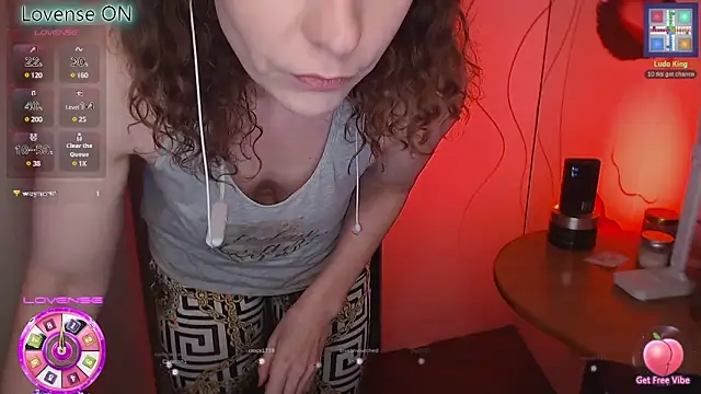 Snapshot of JohansonKatie chatting on 02-16-25, 04:53 JohansonKatie online show from 02-16-25, 04:53