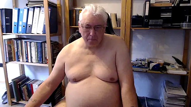 SchwanzhureXXL online show from 06-14-26, 05:53