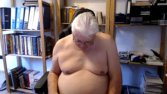 SchwanzhureXXL online show from 06-20-26, 05:54