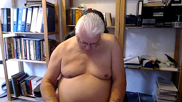 SchwanzhureXXL online show from 07-04-26, 05:46