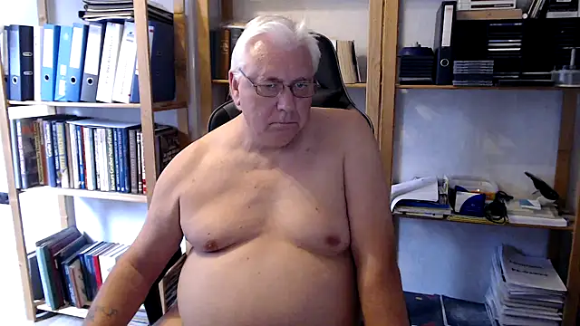 SchwanzhureXXL online show from 07-08-26, 02:10