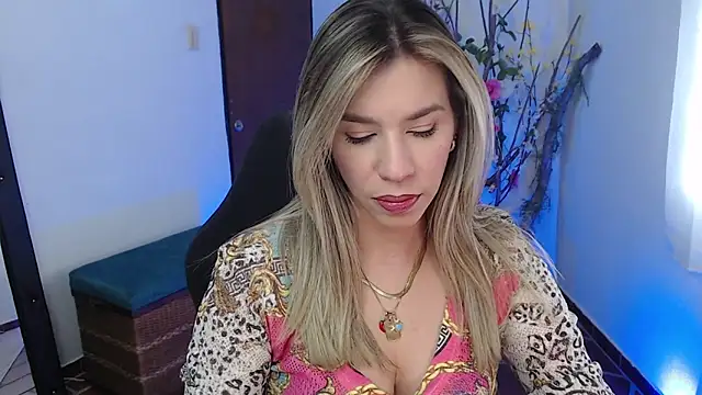 ms sofia x online show from 10-23-25, 03:33