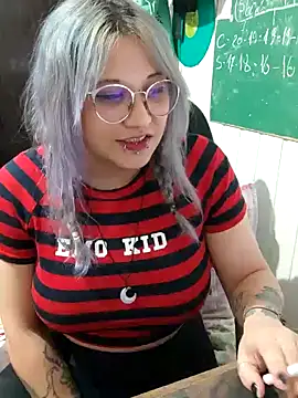 Snapshot of ElfGrey chatting on 12-11-24, 08:15 ElfGrey online show from 12-11-24, 08:15