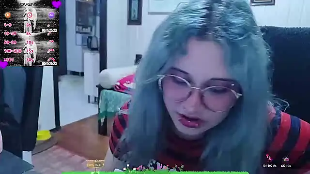 Snapshot of ElfGrey chatting on 09-27-25, 06:51 ElfGrey online show from 09-27-25, 06:51