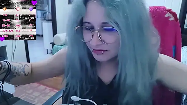 Snapshot of ElfGrey chatting on 11-07-25, 03:50 ElfGrey online show from 11-07-25, 03:50