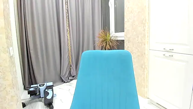 Iris cherry online show from 12-14-24, 08:18