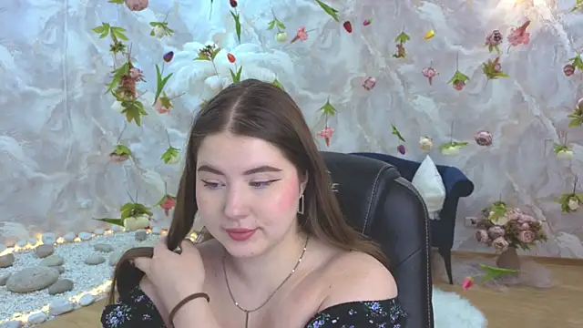 NicoleFoxery online show from 03-19-26, 08:24