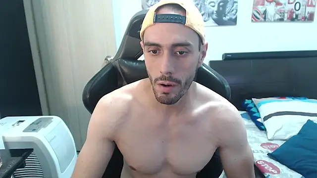 samuelgarcia  online show from 12-18-24, 02:21