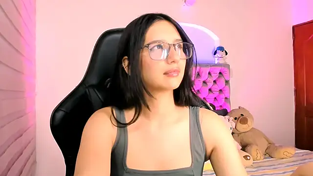 Luniverse online show from 11-27-25, 10:34