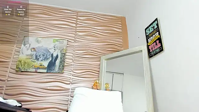 mia pineda online show from 03-11-26, 07:31