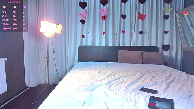 Snapshot of JesikaLooove chatting on 02-13-26, 07:48 JesikaLooove online show from 02-13-26, 07:48