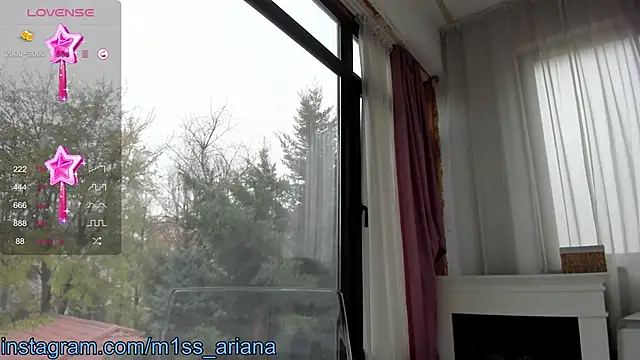 Snapshot of Miss_Ariana_ chatting on 12-11-24, 10:36 Miss Ariana online show from 12-11-24, 10:36