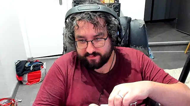 Snapshot of bears549a chatting on 12-19-24, 10:21 bears549a online show from 12-19-24, 10:21