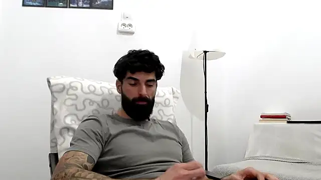 Verycutex online show from 02-19-26, 03:08