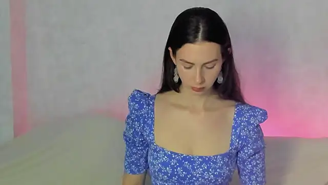 Snapshot of Teresa_Hardly chatting on 11-13-25, 08:19 Teresa Hardly online show from 11-13-25, 08:19