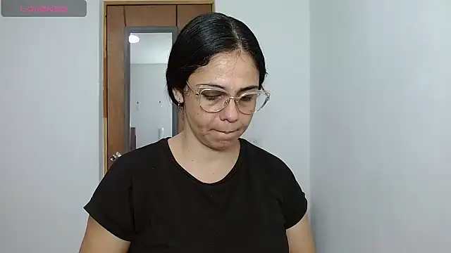 selena ferri online show from 04-10-26, 01:00