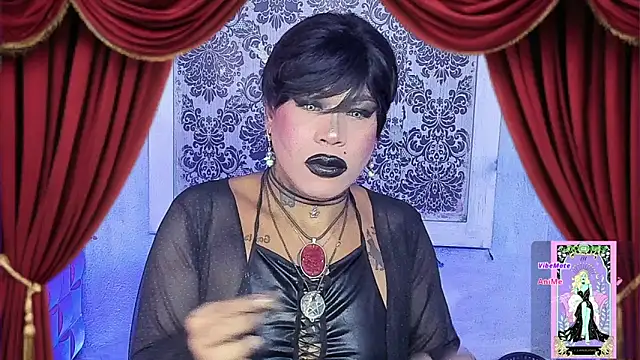 Snapshot of tsviolett chatting on 11-18-25, 06:12 tsviolett online show from 11-18-25, 06:12