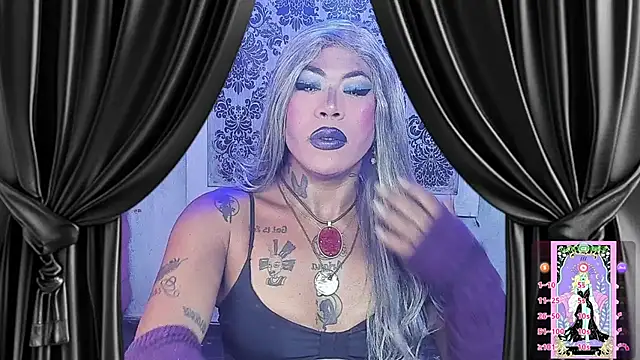 Snapshot of tsviolett chatting on 11-20-25, 06:51 tsviolett online show from 11-20-25, 06:51
