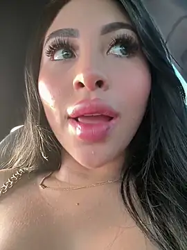 MiaRoberts1 online show from 04-09-26, 10:48