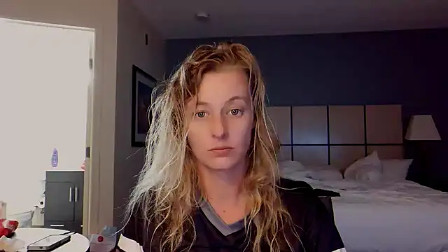 Snapshot of AsiaGoesPro chatting on 09-18-25, 03:52 AsiaGoesPro online show from 09-18-25, 03:52