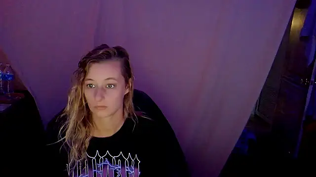 Snapshot of AsiaGoesPro chatting on 10-25-25, 01:51 AsiaGoesPro online show from 10-25-25, 01:51