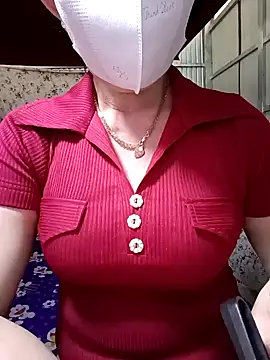 Snapshot of Yoona99 chatting on 01-09-25, 04:52 Yoona99 online show from 01-09-25, 04:52