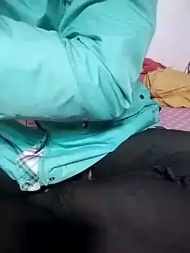 Snapshot of loveyou246 chatting on 02-13-25, 04:22 loveyou246 online show from 02-13-25, 04:22