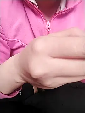 Snapshot of loveyou246 chatting on 03-01-25, 04:58 loveyou246 online show from 03-01-25, 04:58