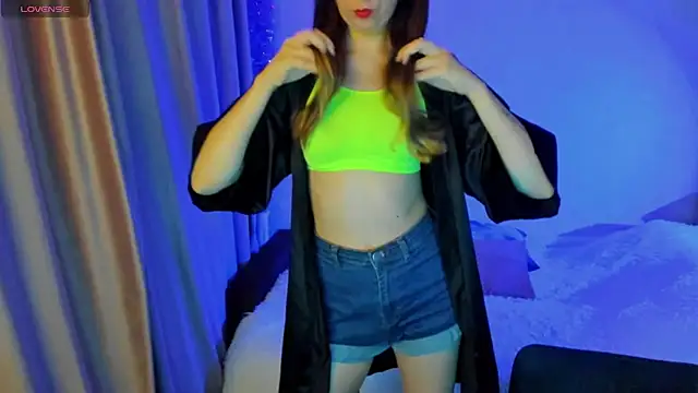 CurlySteph online show from 10-06-25, 06:27