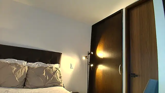 Snapshot of Kimy_Angel chatting on 05-27-26, 01:57 Kimy Angel online show from 05-27-26, 01:57