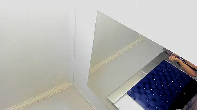 Sammybitchx online show from 04-17-26, 01:03