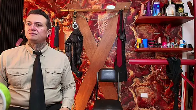 boy n girl online show from 10-23-25, 09:41