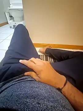 Snapshot of YourPersonall chatting on 03-08-25, 02:51 YourPersonall online show from 03-08-25, 02:51