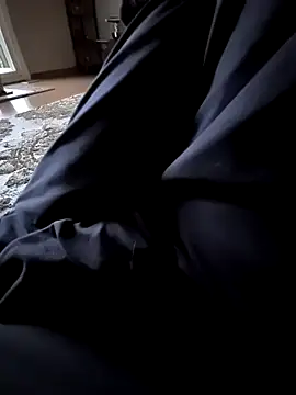 Snapshot of YourPersonall chatting on 11-22-25, 10:20 YourPersonall online show from 11-22-25, 10:20