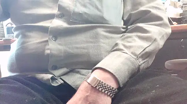 Snapshot of HaraldGermany chatting on 01-26-25, 03:25 HaraldGermany online show from 01-26-25, 03:25