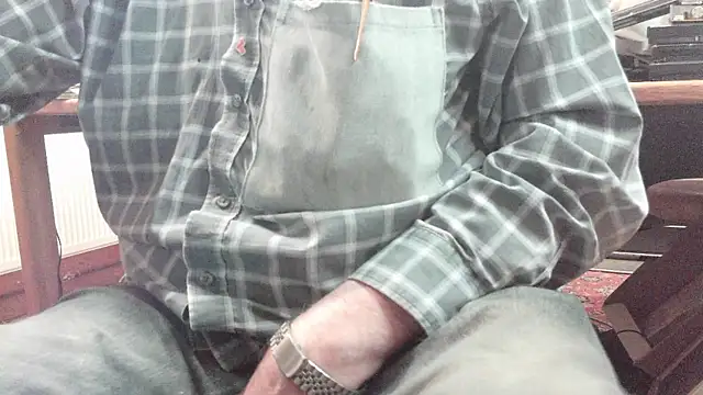 Snapshot of HaraldGermany chatting on 09-24-25, 06:22 HaraldGermany online show from 09-24-25, 06:22