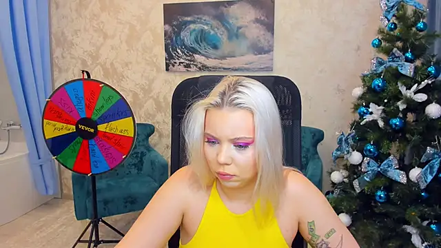 Snapshot of EnergyBunny_1 chatting on 12-23-24, 01:40 EnergyBunny 1 online show from 12-23-24, 01:40