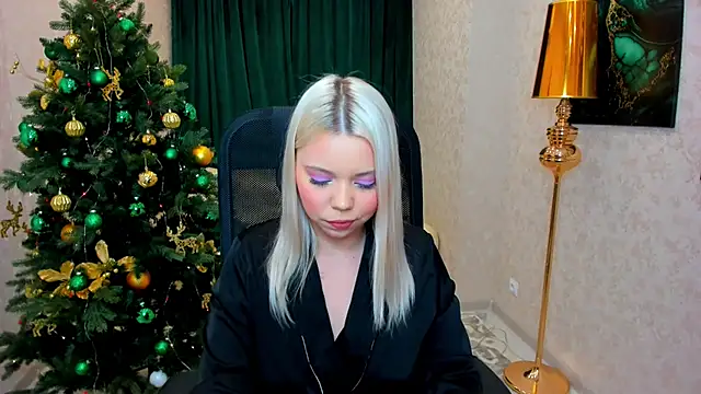 Snapshot of EnergyBunny_1 chatting on 12-27-24, 11:21 EnergyBunny 1 online show from 12-27-24, 11:21