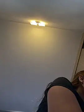 Snapshot of nurse_becky chatting on 12-18-25, 04:24 nurse becky online show from 12-18-25, 04:24