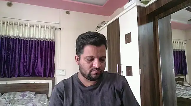 Snapshot of dhruv_love chatting on 02-06-25, 08:18 dhruv love online show from 02-06-25, 08:18