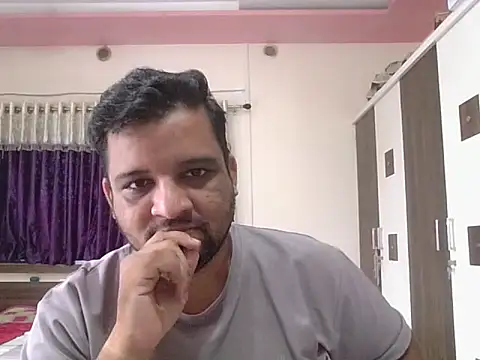 Snapshot of dhruv_love chatting on 09-12-25, 04:56 dhruv love online show from 09-12-25, 04:56